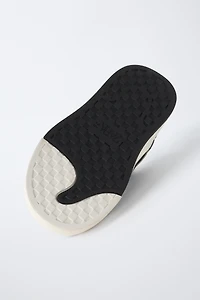 TENNIS SKATE
