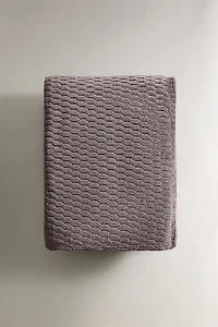 DIAMOND FLEECE BLANKET