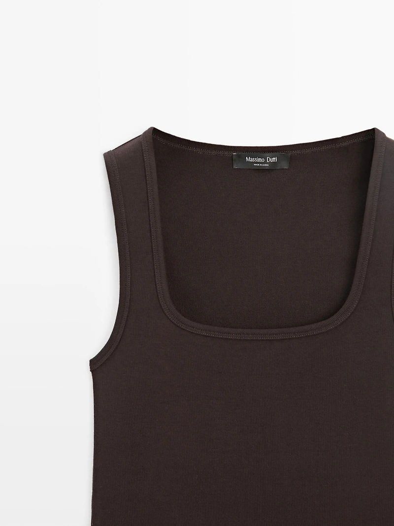Sleeveless top with square neckline