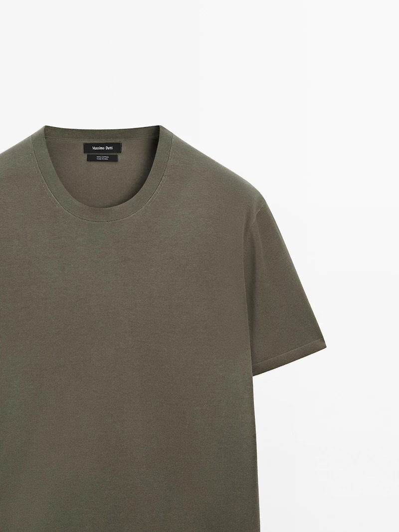 100% cotton knit T-shirt