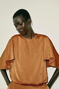 FLUID RUFFLE SLEEVE BLOUSE