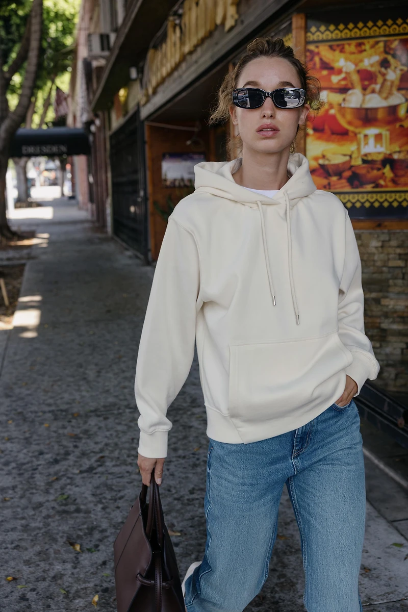 BASIC HOODIE SWEATSHIRT