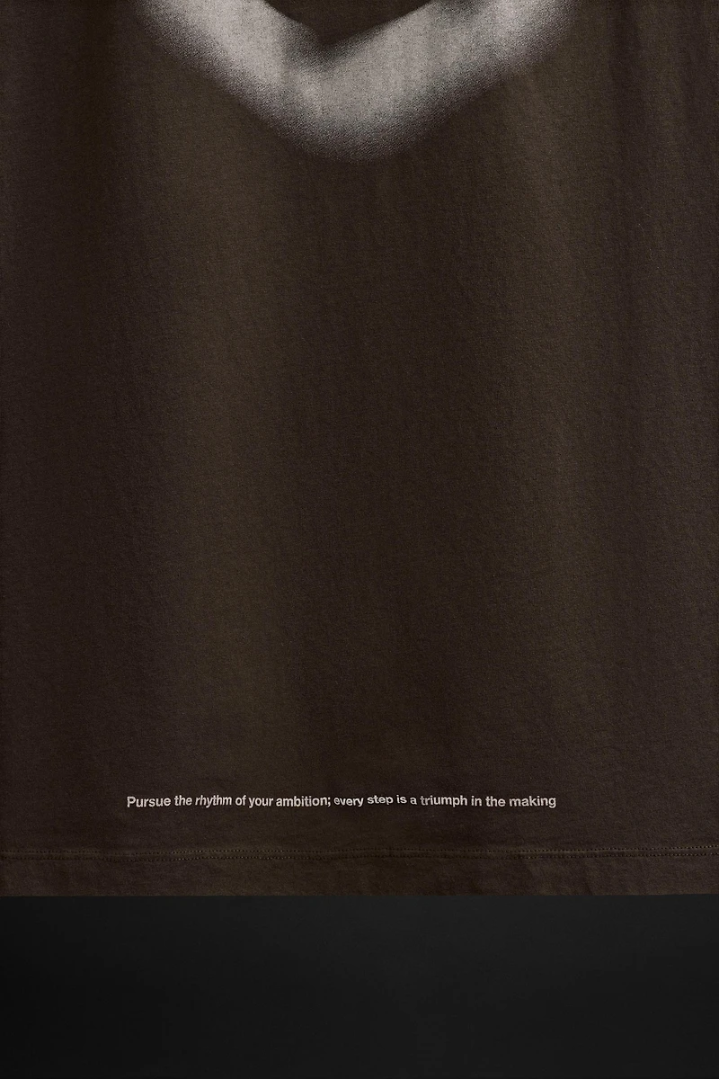RUNNING GRAPHIC PRINT T-SHIRT
