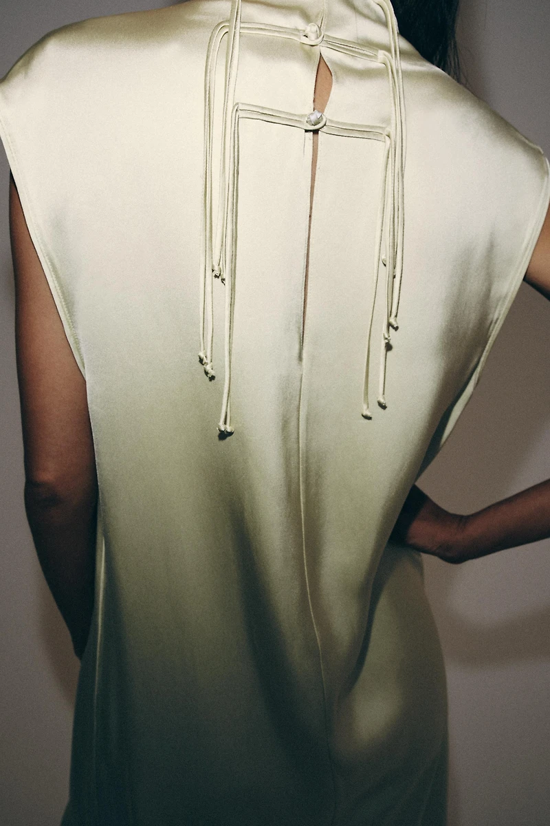 ROBE SATINÉE À BRANDEBOURGS ZW COLLECTION