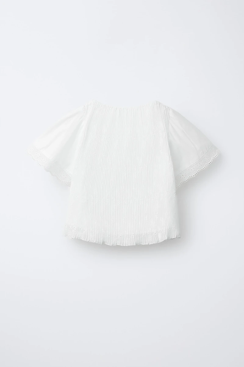 PLEATED LACE TOP