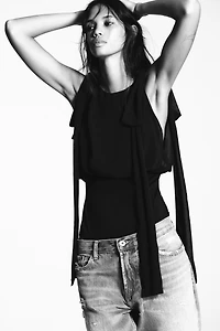 BODY EN CRÊPE GEORGETTE AVEC LACETS