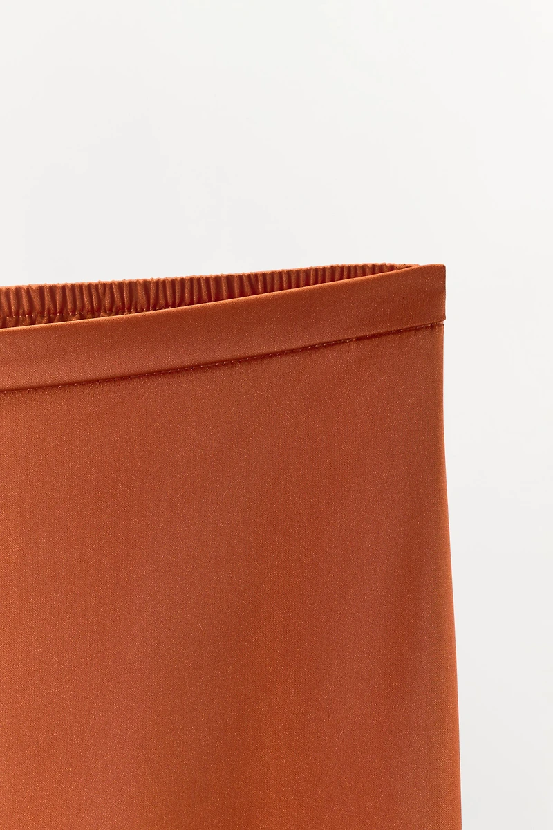 PANTALON SATINÉ BRODERIES