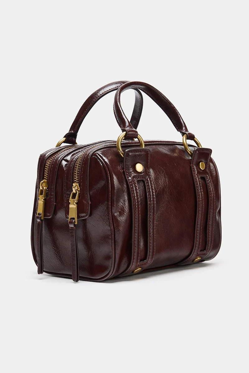 SAC À MAIN À DÉTAILS MÉTALLIQUES