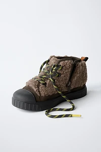 FLEECE HIGH-TOP SNEAKERS