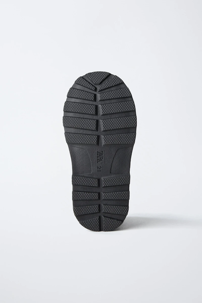 BOTTES EN CUIR TENDANCE