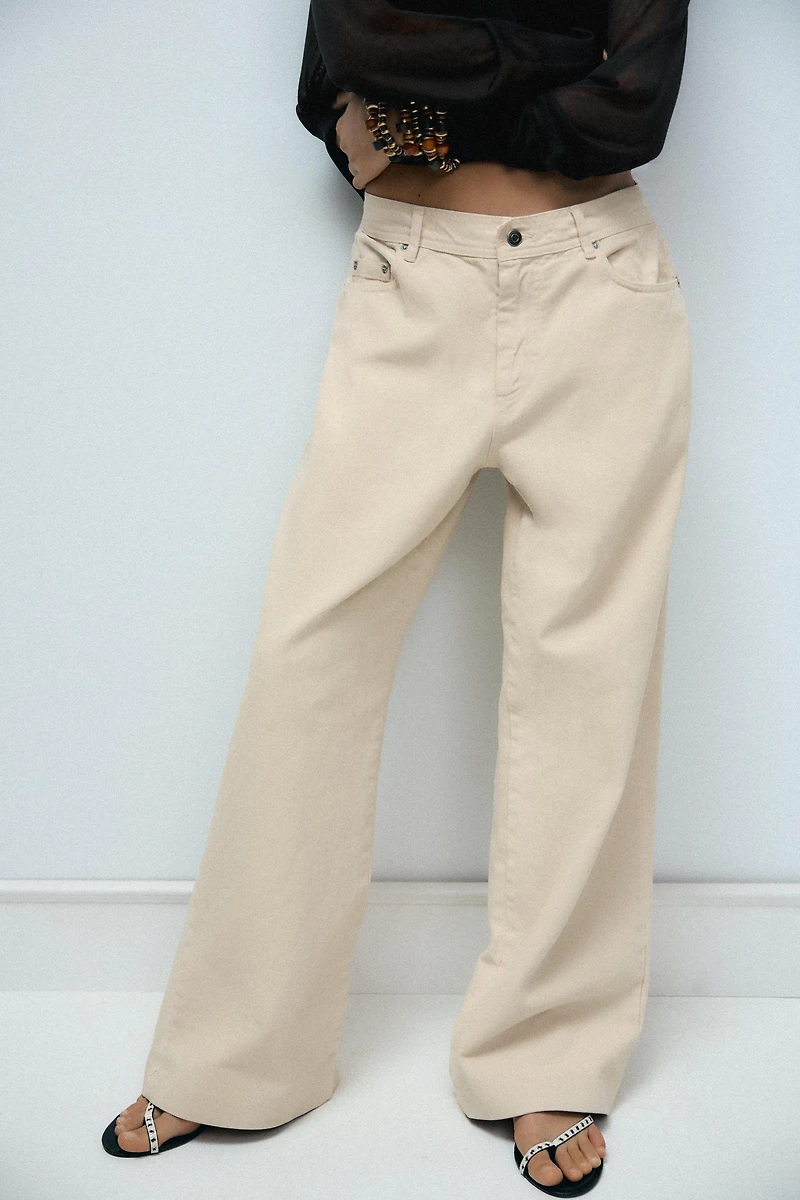 LIMITED EDITION MID-RISE RELAXED JEANS
