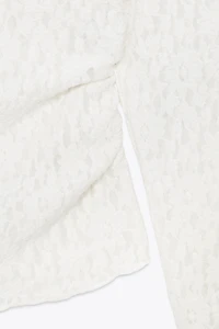 SOFT-TOUCH LACE RUCHED TOP