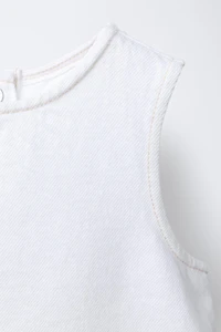 TOP EN DENIM À VOLANTS