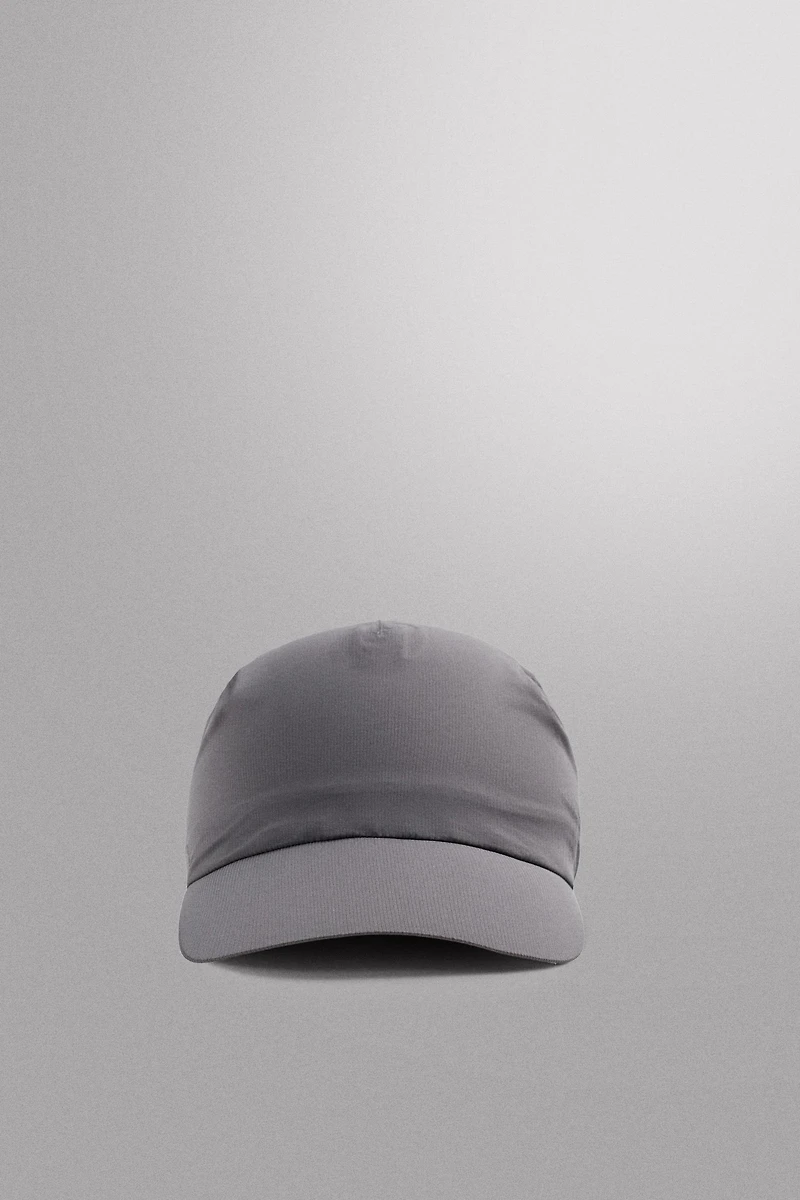 LIGHTWEIGHT TECHNICAL CAP