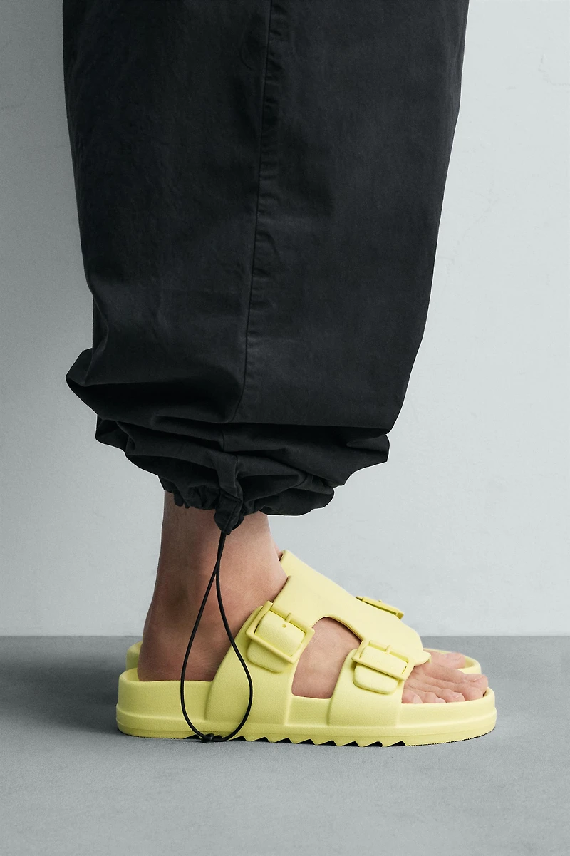 RUBBERIZED DOUBLE STRAP SANDALS