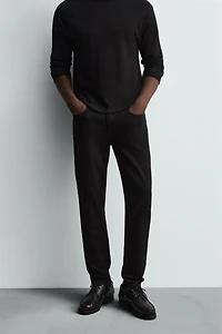SLIM FIT JEANS