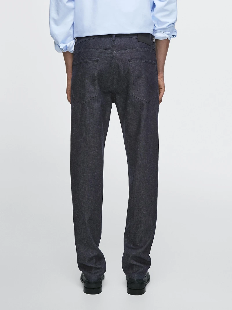 Lightweight slim-fit rinse wash jeans