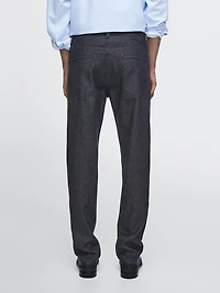 Lightweight slim-fit rinse wash jeans