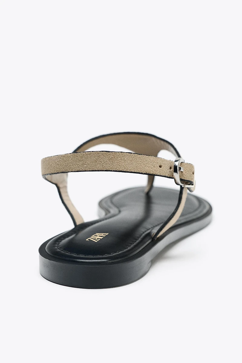 LEATHER BUCKLE STRAP SANDALS
