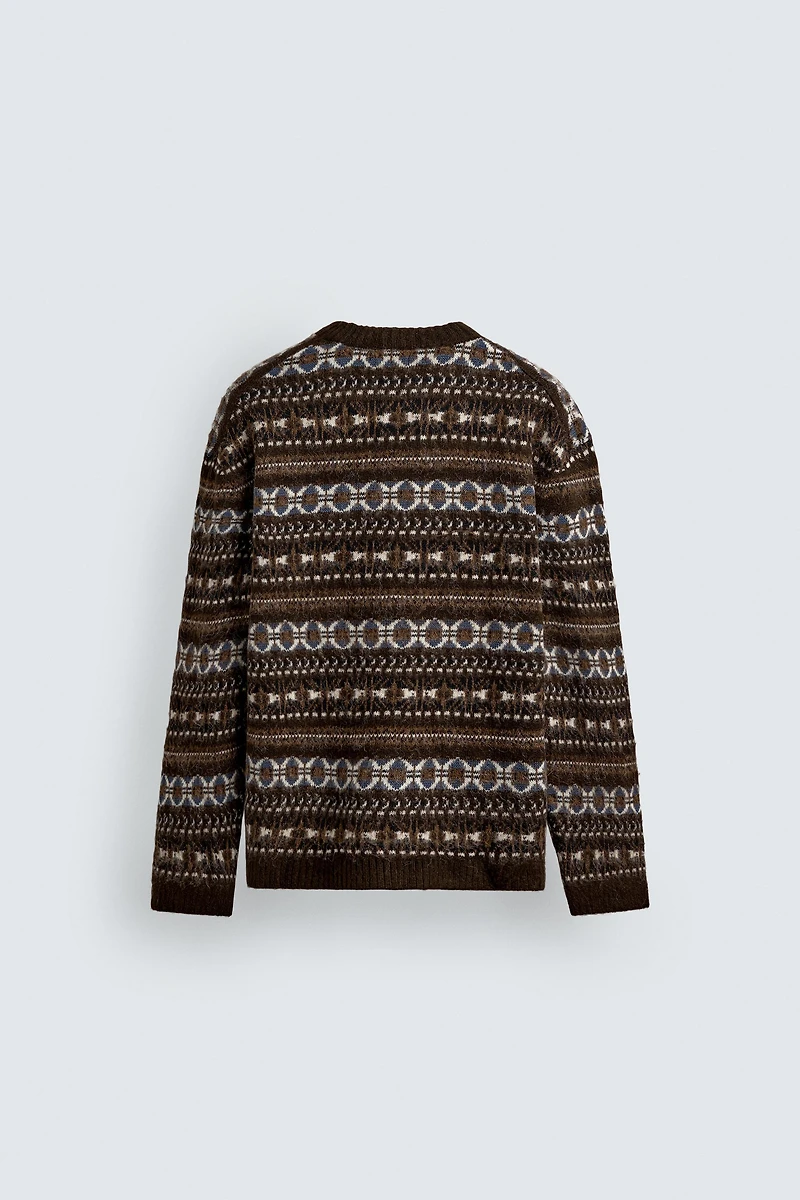 PULL EN JACQUARD GÉOMÉTRIQUE