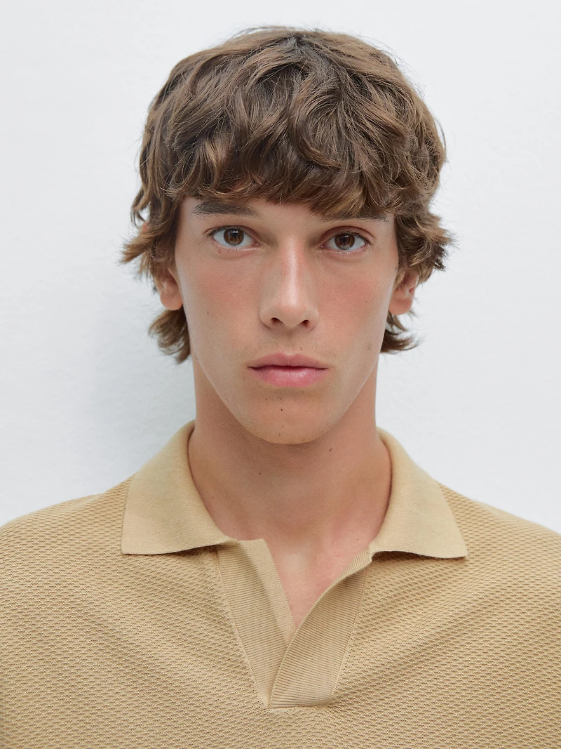 Textured knit short sleeve polo shirt