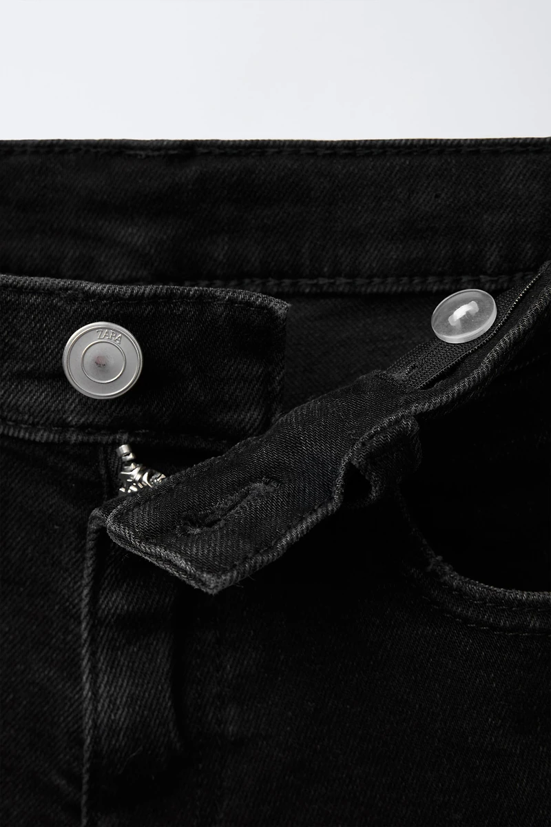 STRETCH DENIM SHORTS