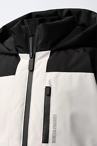 COLOR BLOCK WATER RESISTANT AND WINDPROOF JACKET