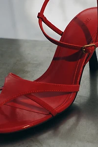 SANDALES EN CUIR À BRIDES ÉDITION LIMITÉE