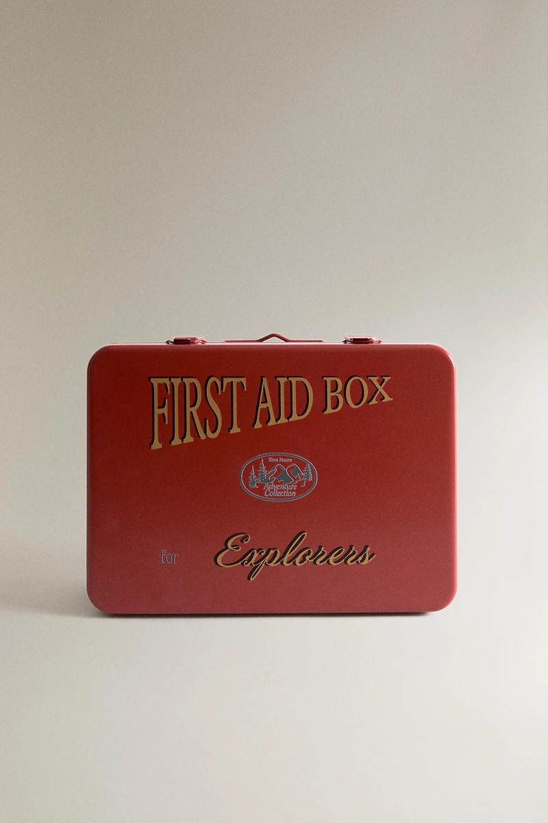 METAL FIRST AID BOX