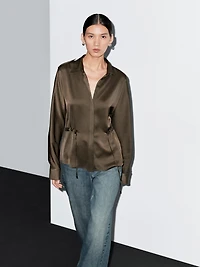 Flowing shirt with waist detail