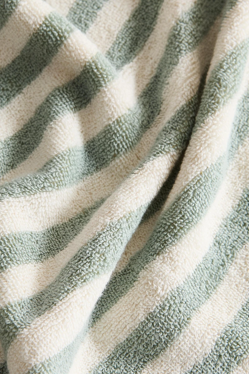 REVERSIBLE STRIPED BATH TOWEL