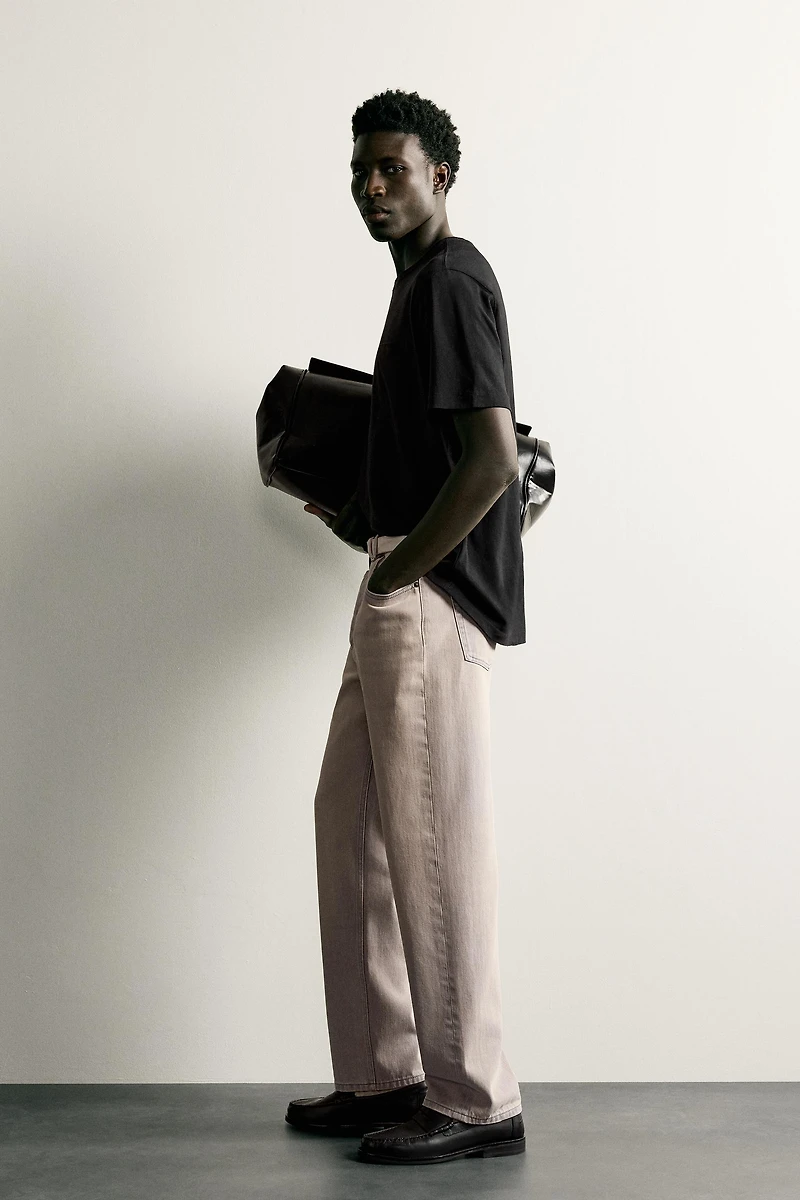 RELAXED FIT LIGHTWEIGHT T-SHIRT