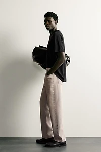 RELAXED FIT LIGHTWEIGHT T-SHIRT
