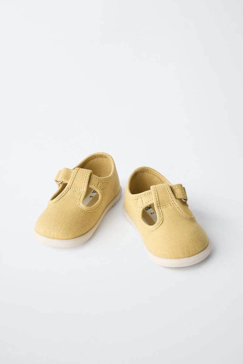 BAREFOOT SNEAKERS