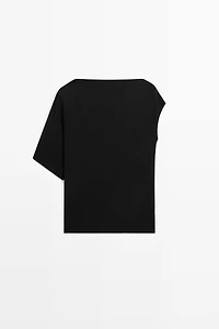 Lightweight asymmetric metallic-effect T-shirt
