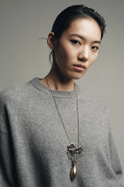 FLOWER METAL NECKLACE