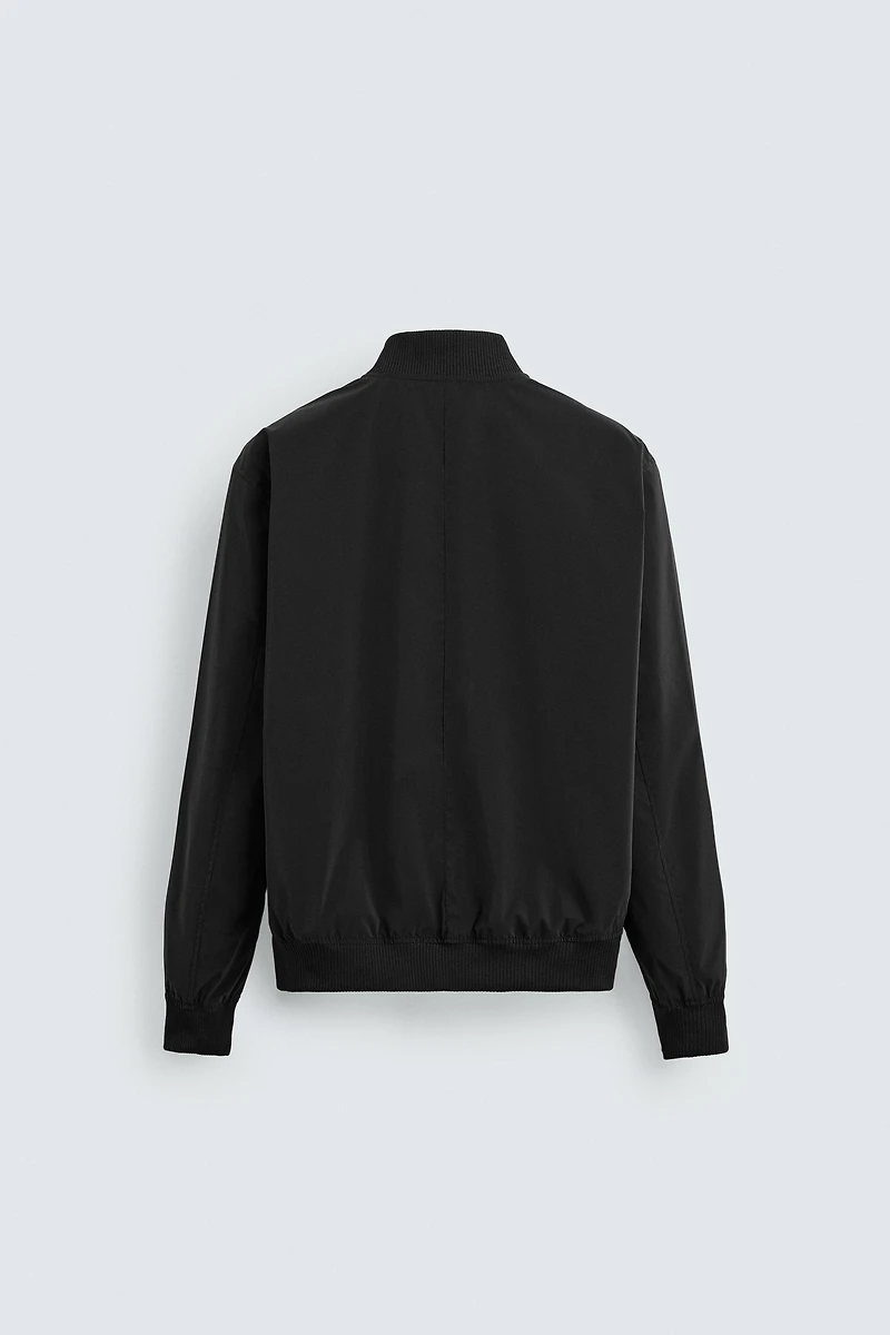 LIGHTWEIGHT BOMBER JACKET