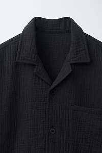 TEXTURED SPREAD COLLAR SHIRT