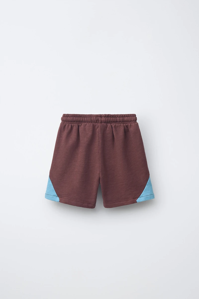 SEAMED PLUSH SHORTS