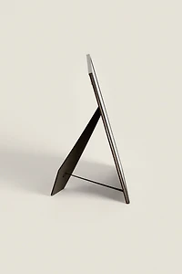 BLACK METAL PICTURE FRAME