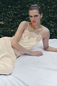 SATIN LACE CAMISOLE TOP