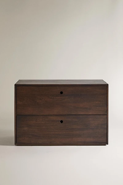 WOODEN CHEST OF DRAWERS