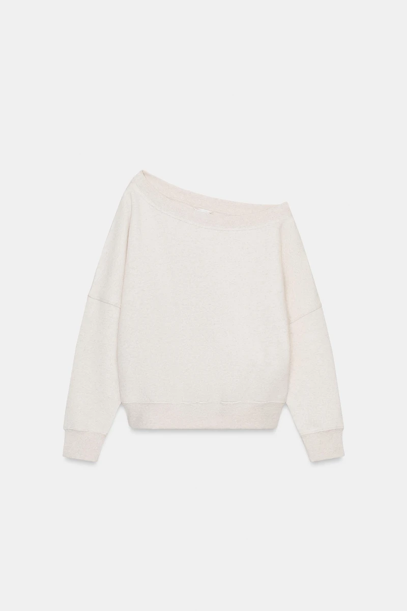 ASYMMETRIC PLUSH SWEATSHIRT