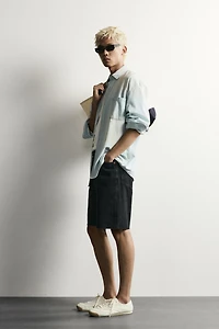STRAIGHT FIT DENIM SHORTS