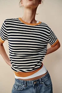 TOP EN MAILLE À RAYURES