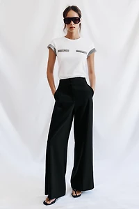 TRIM DETAIL BUTTON T-SHIRT