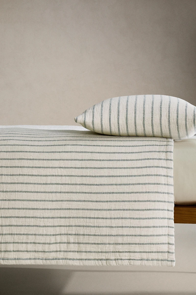 CHILDREN'S STRIPED MUSLIN BEDSPREAD