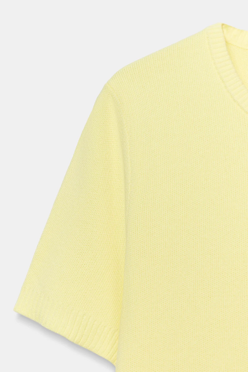 TOP EN MAILLE À MANCHES COURTES