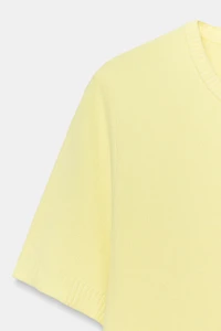 TOP EN MAILLE À MANCHES COURTES