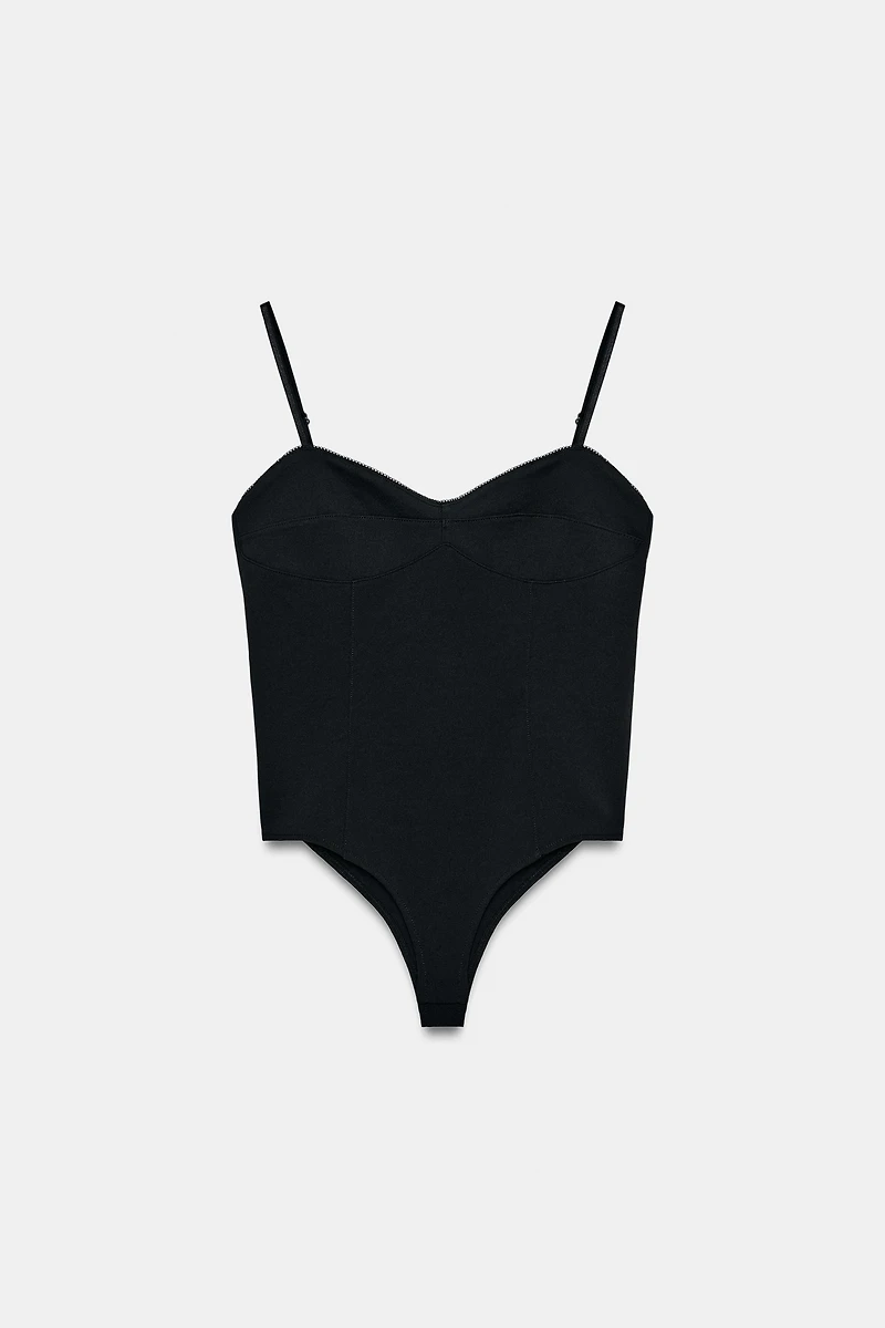SWEETHEART NECKLINE BODYSUIT
